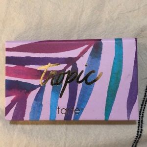 tarte’s tartelette tropic eyeshadow pallet